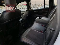 جیپ گراند شیرۆکی